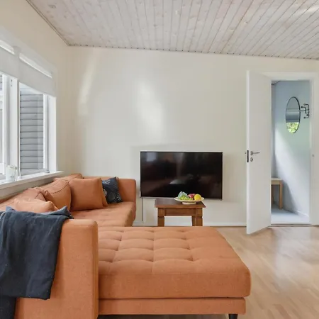 4 Bedroom Lovely In Sjaellands Odde Dom wakacyjny