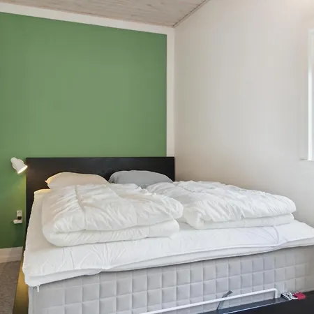 4 Bedroom Lovely In Sjaellands Odde *