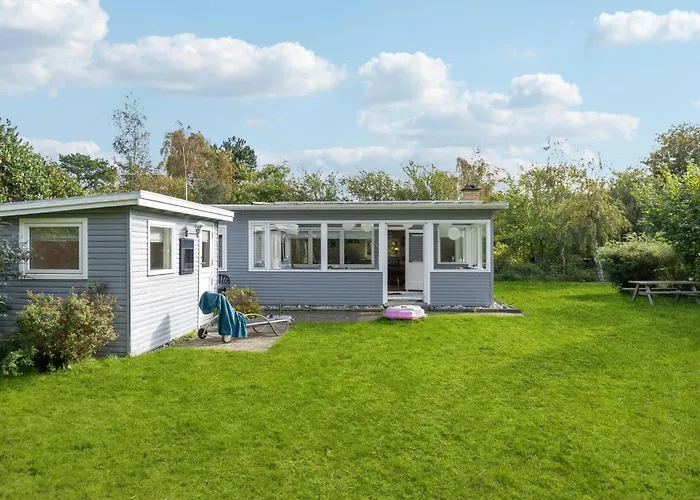 4 Bedroom Lovely In Sjaellands Odde Feriehus Yderby
