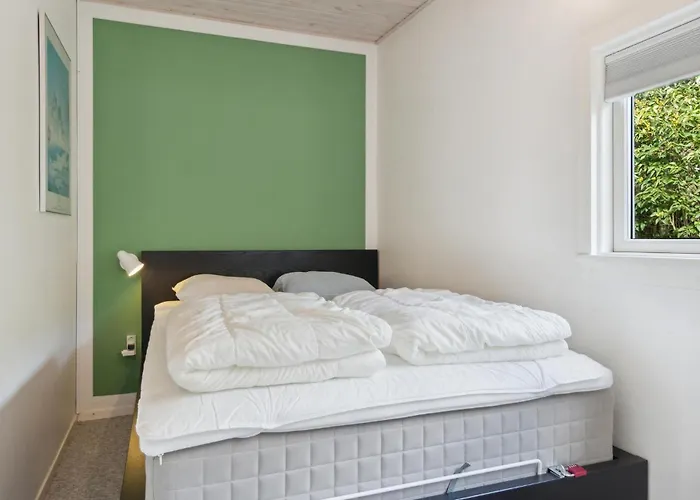 4 Bedroom Lovely In Sjaellands Odde *
