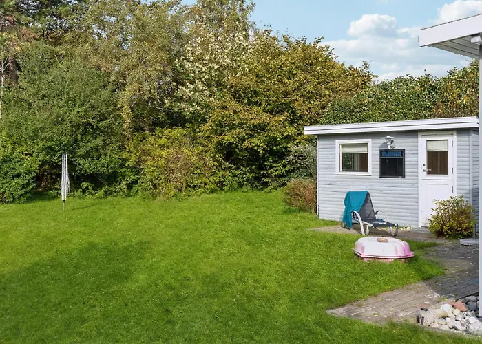 4 Bedroom Lovely In Sjaellands Odde *